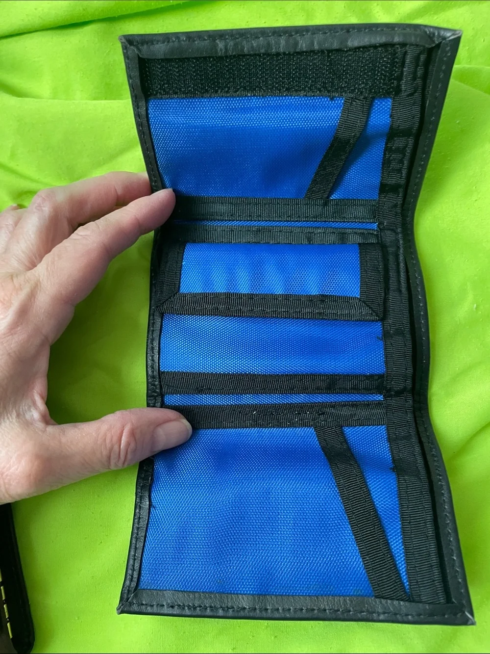 Bundle -Town & Country blk wallet, 2 blue 1 black coin purse, Buxton 8 key hold